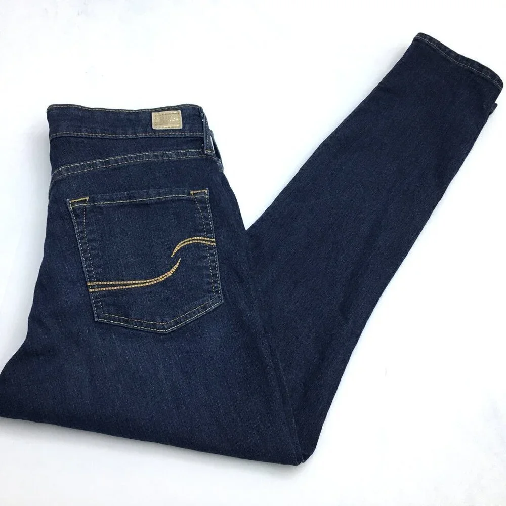 Levi's Signature Jeans Totally Shaping Skinny Dark Wash size 12 length 28